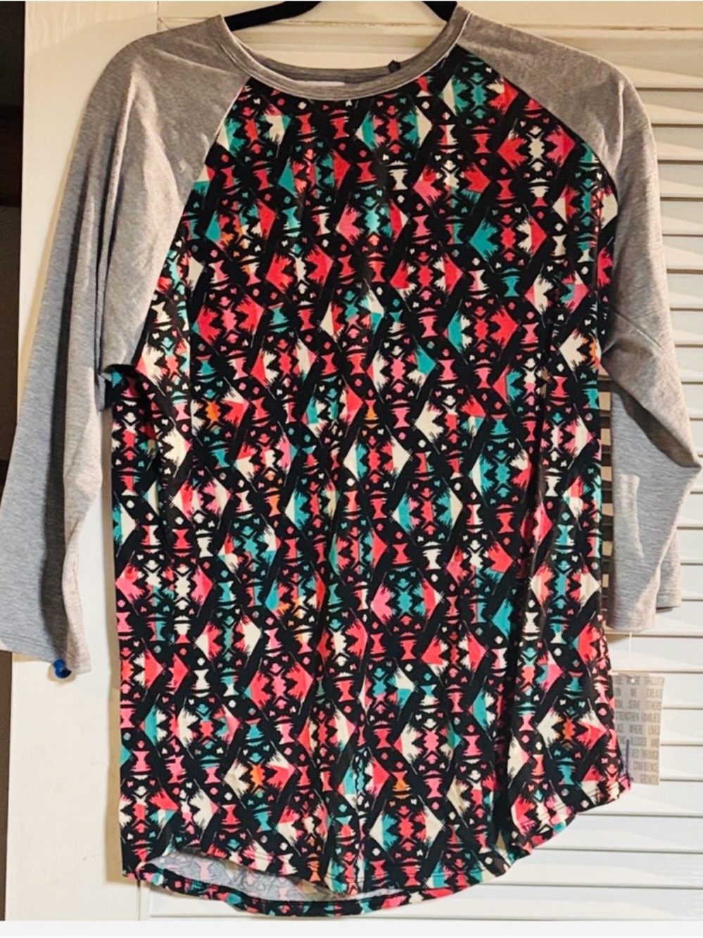 NWT Lula Roe Randy Colorful Geometric Pattern Raglan Shirt